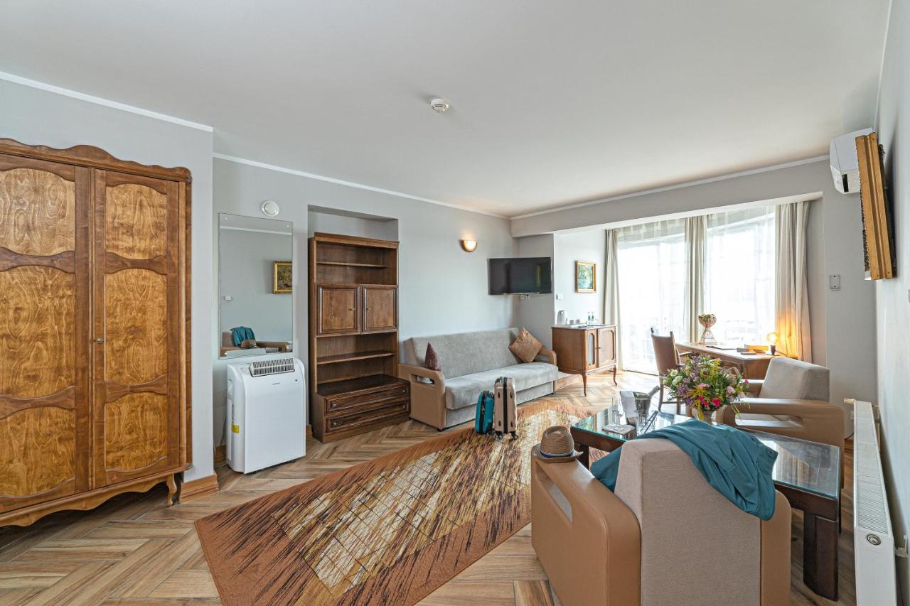 Hotel Solar Palace Spa & Wellness Mrągowo Dış mekan fotoğraf